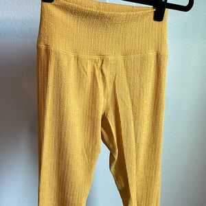 Buffbunny mustard material girl leggings